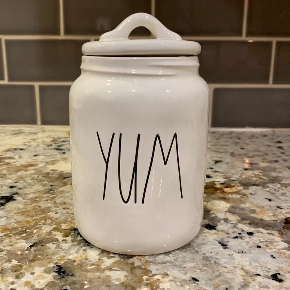 Rae Dunn Yum jar